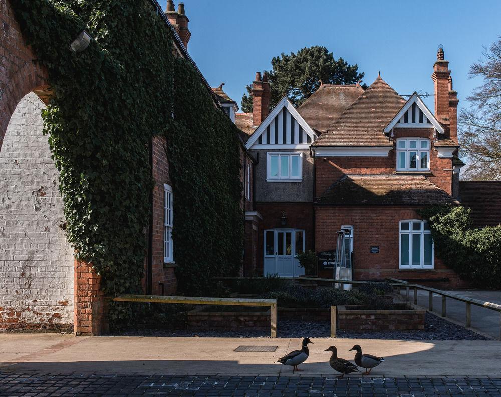 Healing Manor Hotel Grimsby Exteriör bild